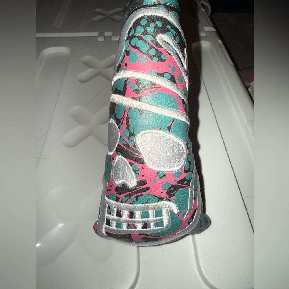 Devereux golf head cover